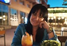 MINIȘTRII SE SCHIMBĂ LA ÎNVĂȚĂMÂNT, PRECUM ȘOSETELE IARNA LA SĂNIUȘ